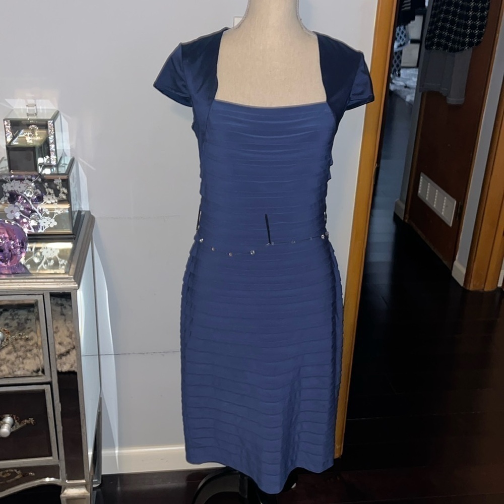 ADRIANNA PAPELL Blue Pleated Dress Sz 10
